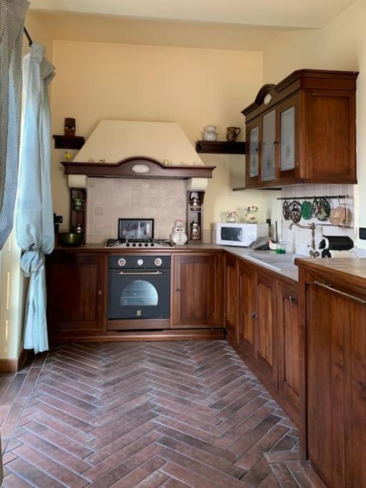 Locanda Del Glis Glis Castelletto d'Orba Exterior foto